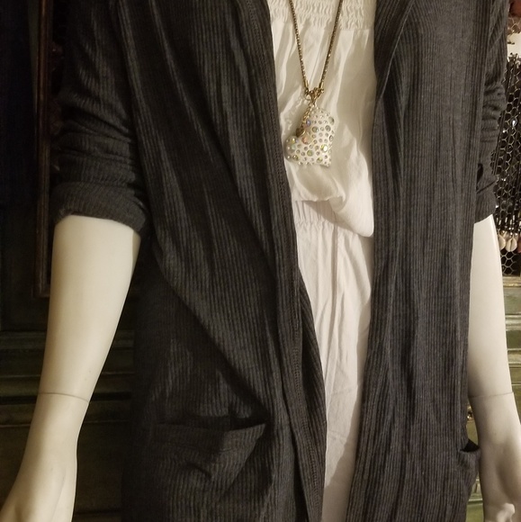 New brandy melville  gray sweater - Picture 3 of 7